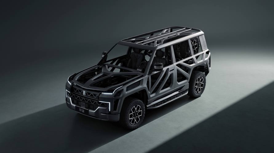 深圳82仰望U8硬派越野的科技魅力，国能汽车对传统燃油车市场的冲击